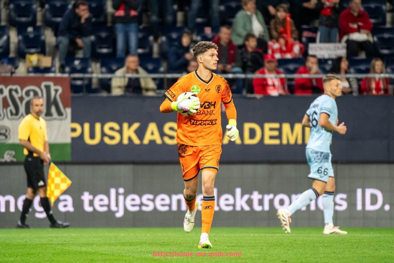 球盟会官网-世俱杯最佳射手历年得主汇总与进球效率分析